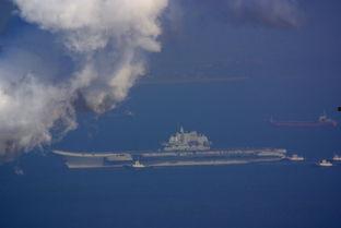 返航时恰好花开,花开满径